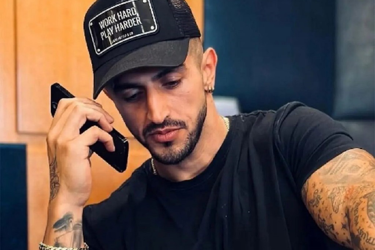 فیلم| بی شرفی به سبک آیسان اسلامی فیلم| بی شرفی به سبک آیسان اسلامی | دیلی فوتبال