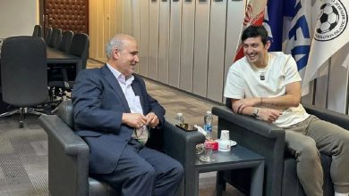 عکس| دیدار سردار آزمون با مهدی تاج پس از بازگشت به تیم ملی ایران عکس| دیدار سردار آزمون با مهدی تاج پس از بازگشت به تیم ملی ایران | دیلی فوتبال
